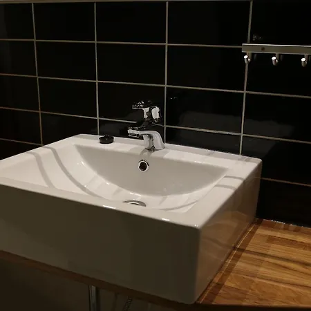 דירה Hotelli Ville Apartment *